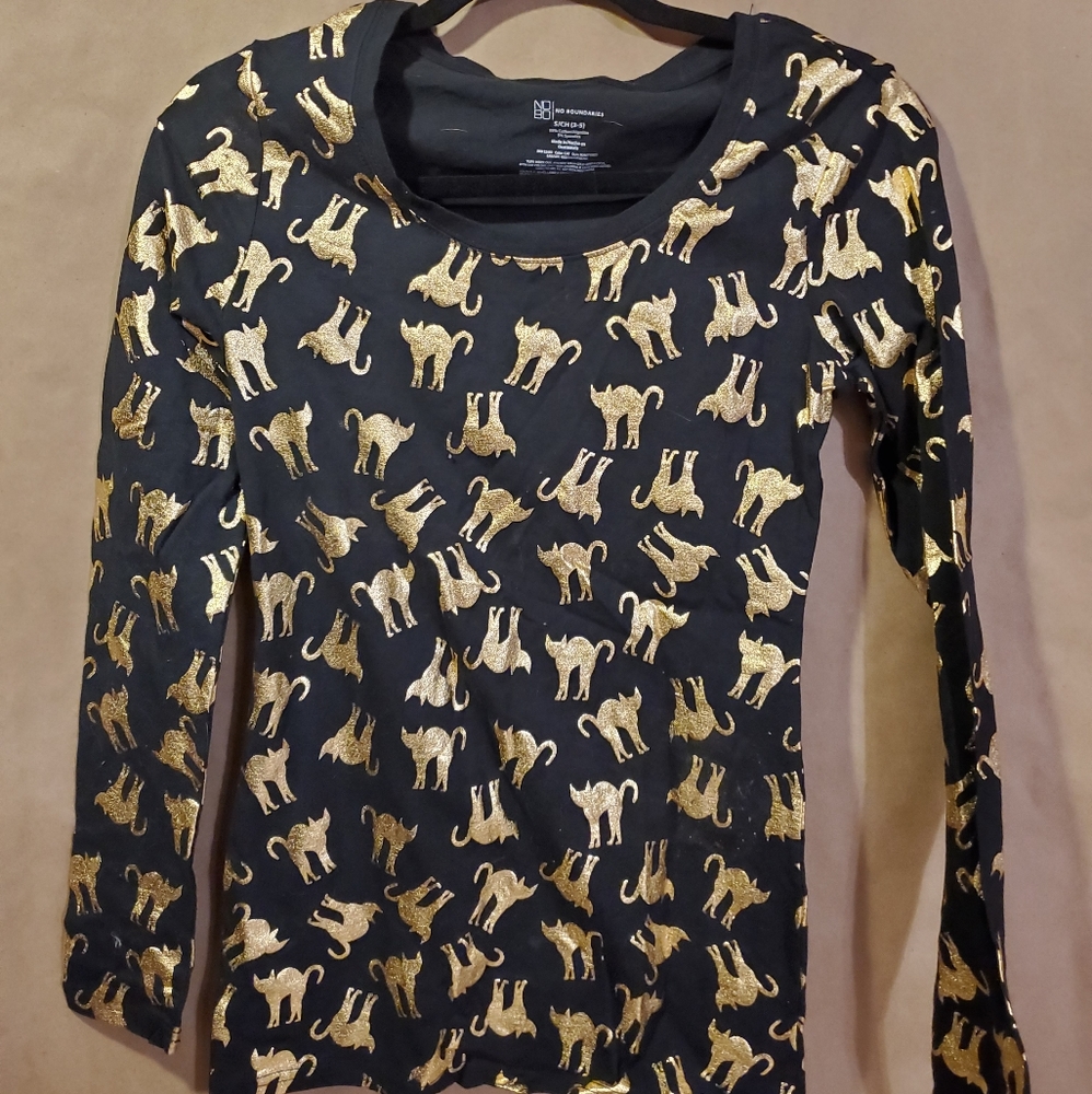 Graphic tee